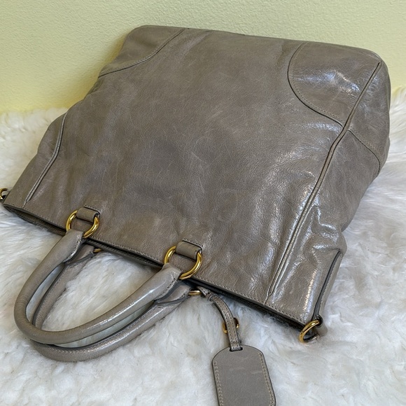 💯 Authentic Prada Gray Leather Tote Bag🍀 - Picture 10 of 13